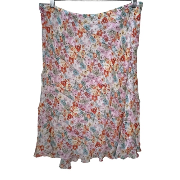 Delicate Floral Pattern Midi Skirt with Asymmetrical Hem Size 10 by Lapis - Picture 4 of 5